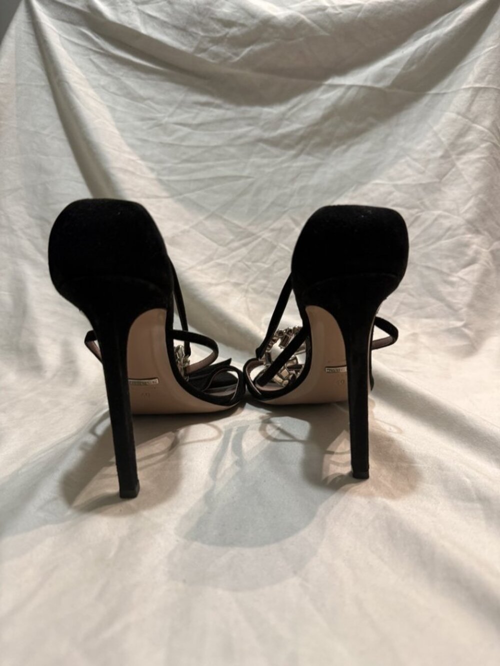 Gucci Black Suede Crystal GG Logo T-Strap Stiletto Heels Pumps EU 40 US 9.5 - Picture 4 of 8